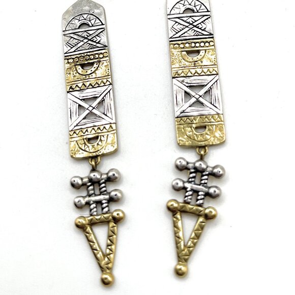 W3283 Retired Silpada Sterling Silver AZTEC earrings - Picture 1 of 2